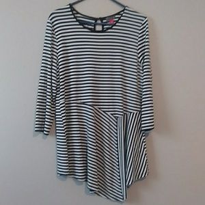 Vince Camuto Black and White Striped Tunic